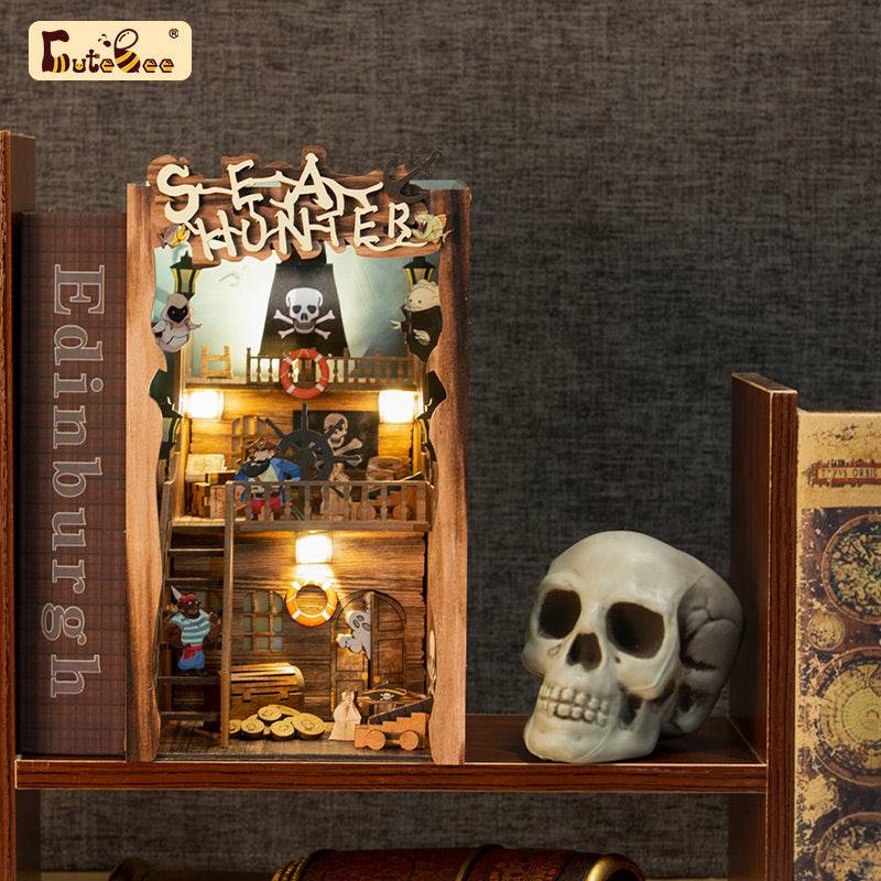BRIVLOX™ DIY Booknook Kit (Sea Hunter) - BRIVLOX | Where Innovation Meets Style!