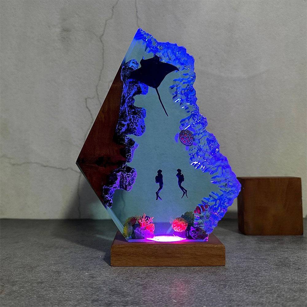 HOT SALE❗Manta Rays and Couple Diver Resin Night Light - OPICRAFT
