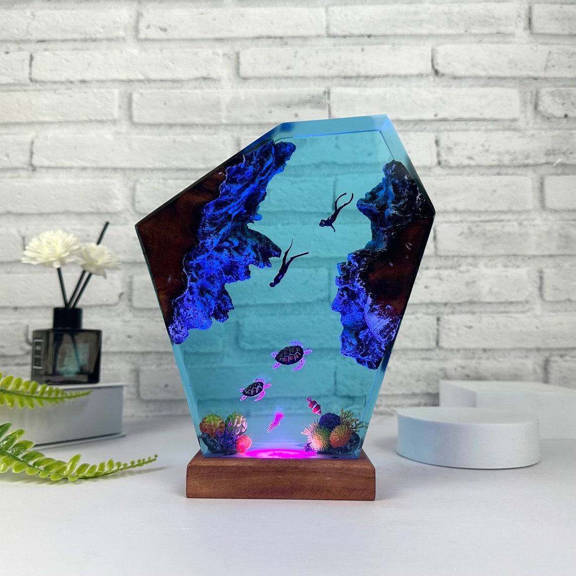 Daddy/Mother Turtle and Baby Turtle Resin Night Light - OPICRAFT