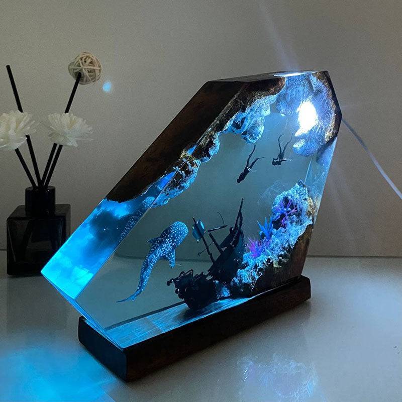 HOT SALE❗Whale shark and Couple Diver Resin Night Light - OPICRAFT