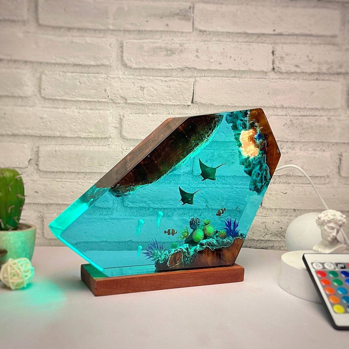 Mother and Baby Manta Rays Epoxy and Wooden Resin Night Light - OPICRAFT