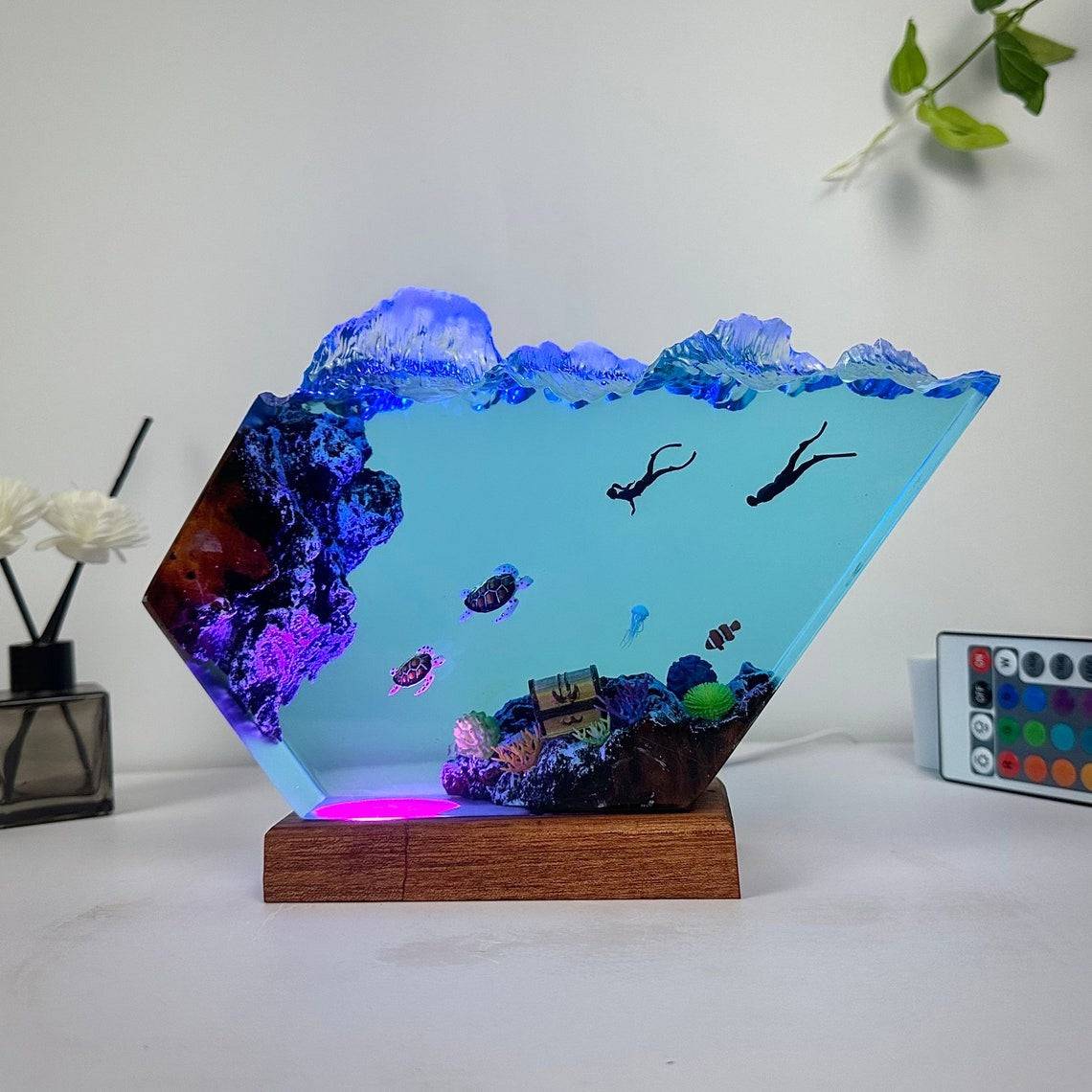 Sea Turtle and Couple Diver Resin Night Light - OPICRAFT