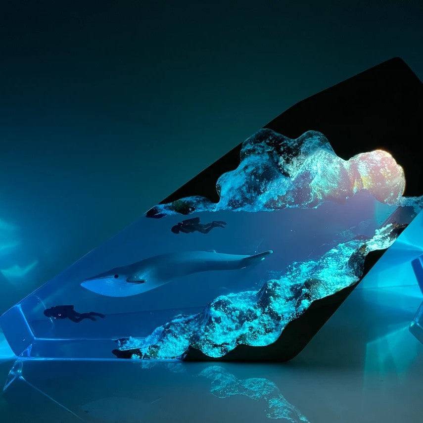 Blue Whale Couple Diver Resin Night Light - OPICRAFT
