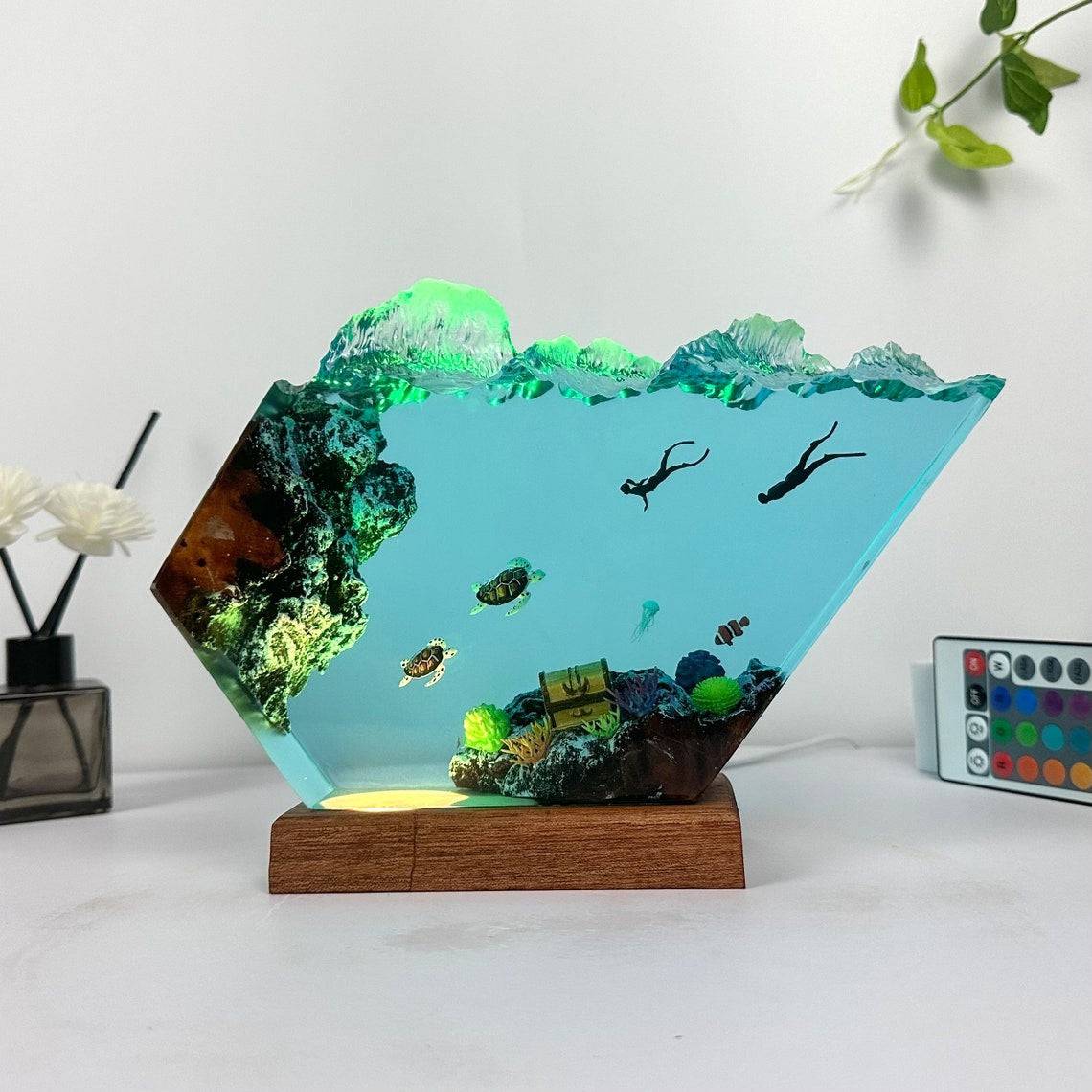 Sea Turtle and Couple Diver Resin Night Light - OPICRAFT