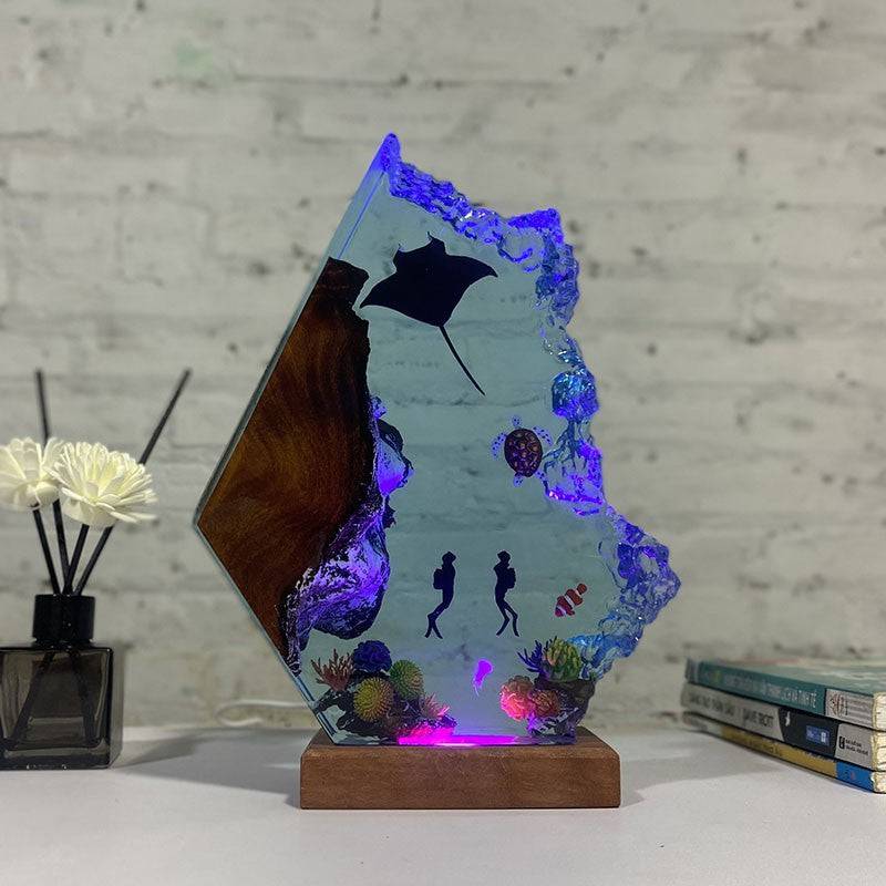 HOT SALE❗Manta Rays and Couple Diver Resin Night Light - OPICRAFT