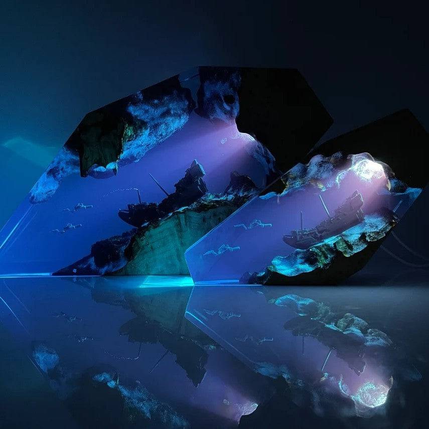 Divers Explore Shipwreck Resin Night Light Resin Wood Lamp Blue Ocean Miniature - OPICRAFT