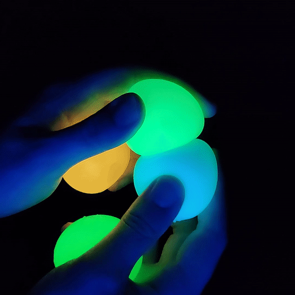 XLEDX™ Sticky Glowing Balls (4 pcs) - BRIVLOX | Where Innovation Meets Style!