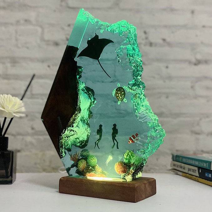 HOT SALE❗Manta Rays and Couple Diver Resin Night Light - OPICRAFT