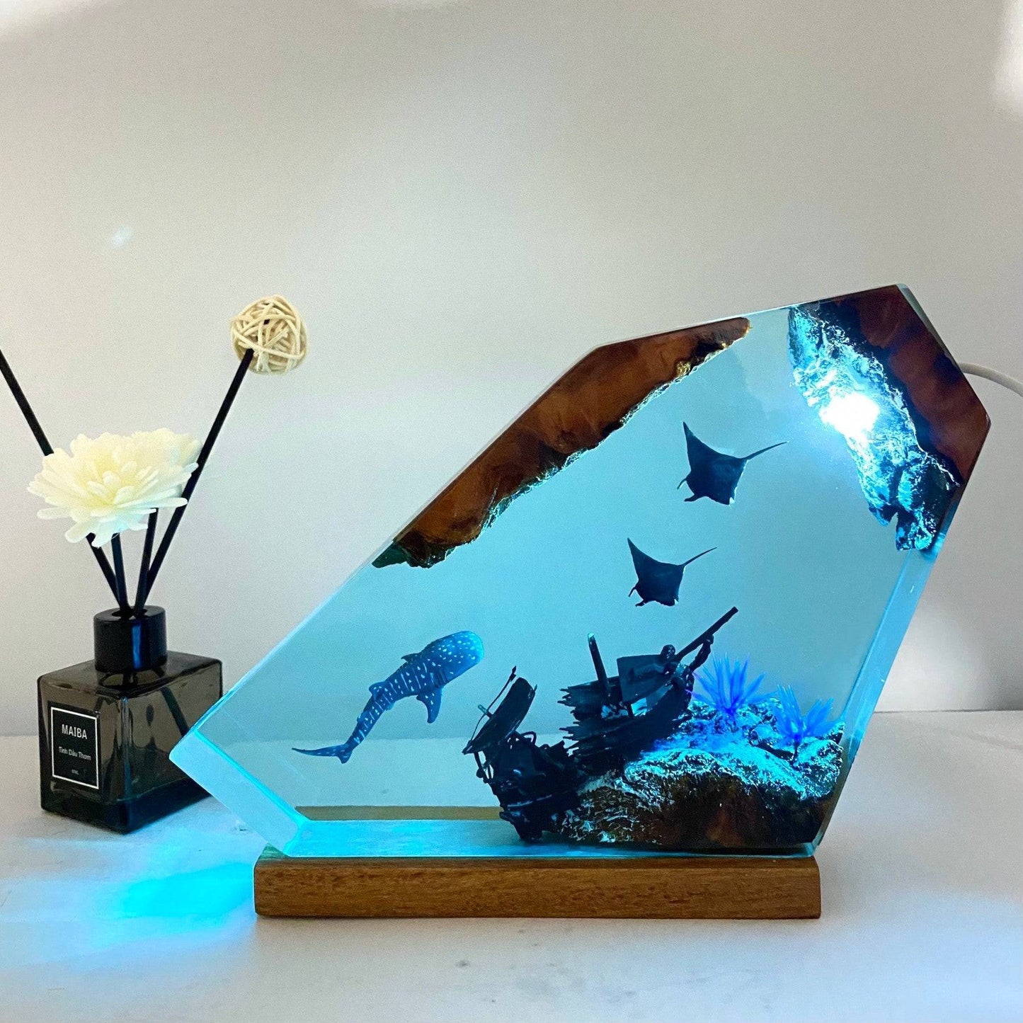 Whale Shark and Rays Resin Night Light - OPICRAFT 