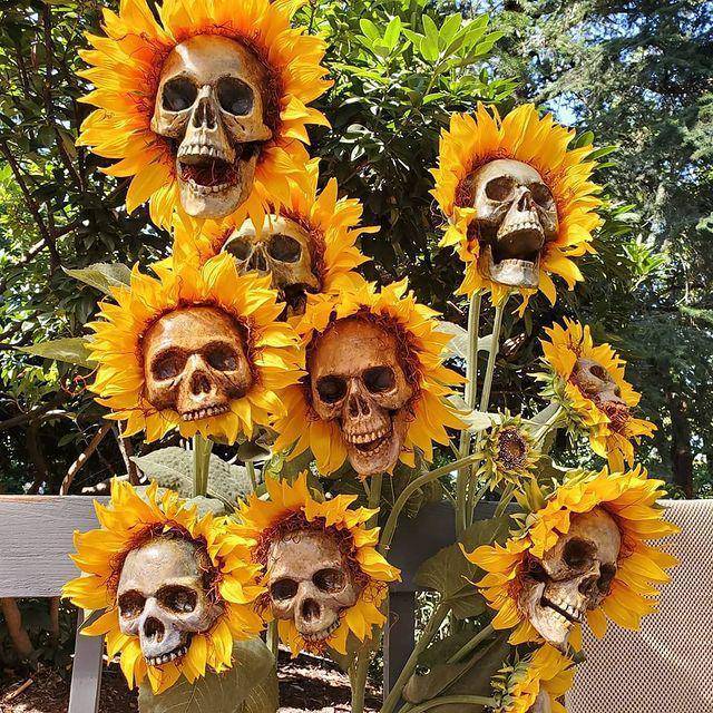 Sunflower Skull - BRIVLOX | Where Innovation Meets Style!